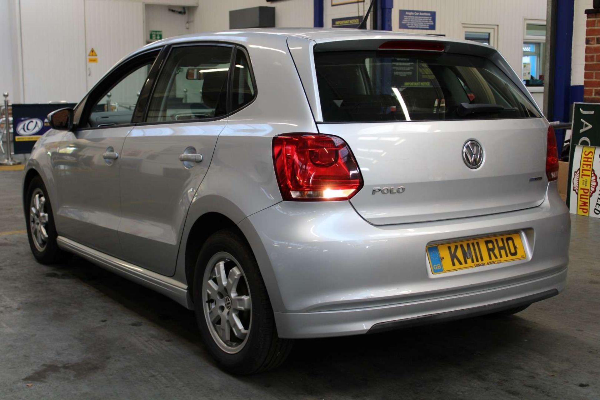 2011 VW POLO BLUEMOTION TDI - Image 4 of 29