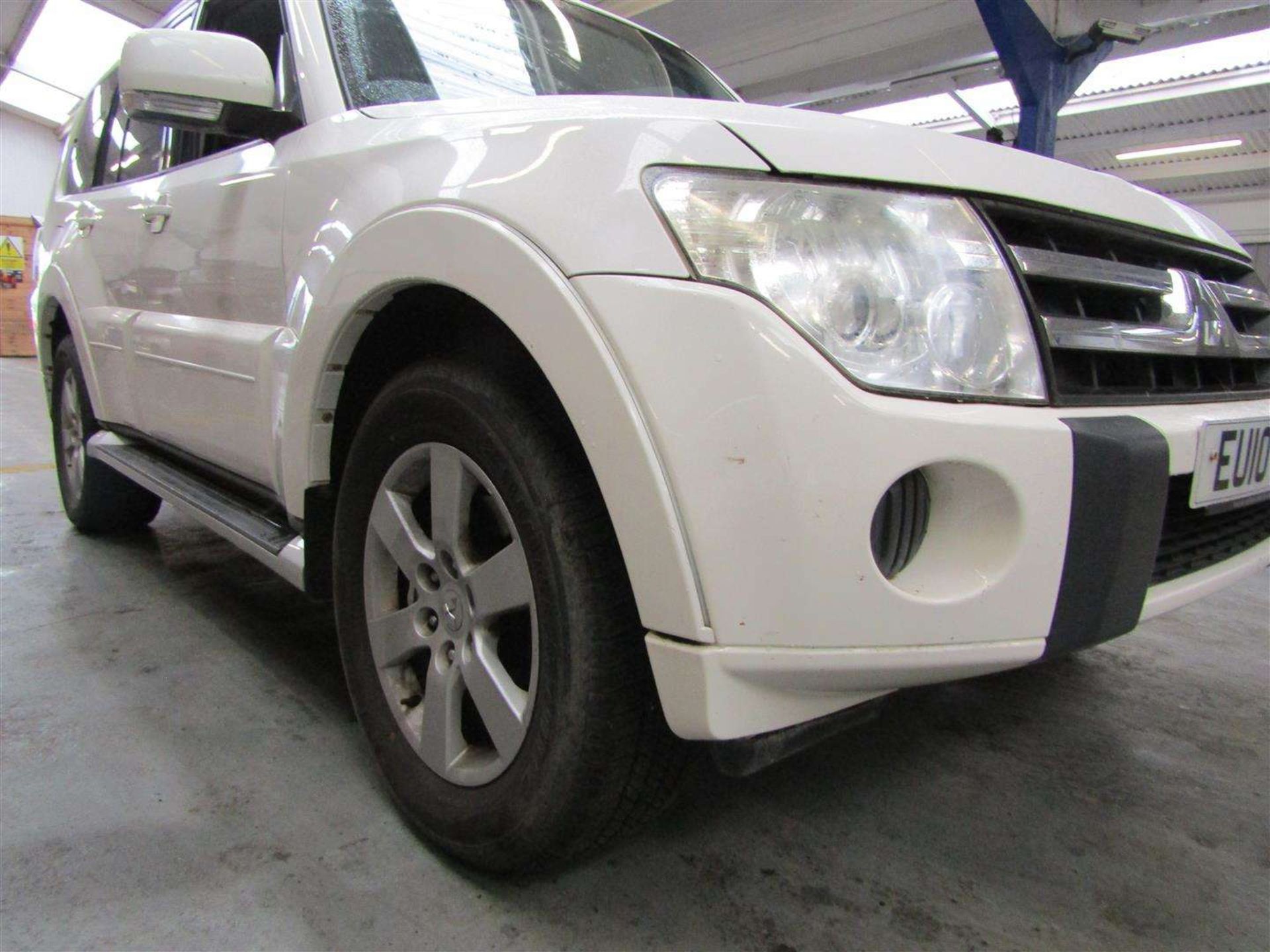 2010 MITSUBISHI SHOGUN EQUIPPE DI-D - Image 15 of 27