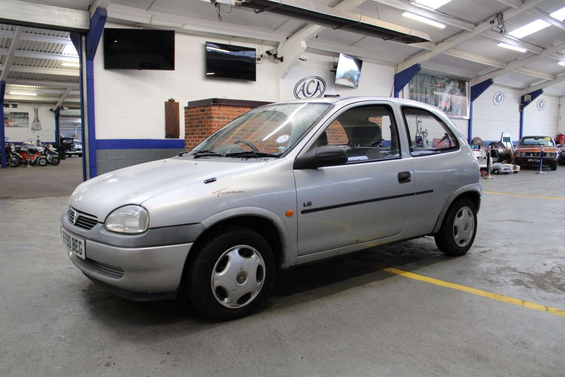 1997 VAUXHALL CORSA LS 1.4I