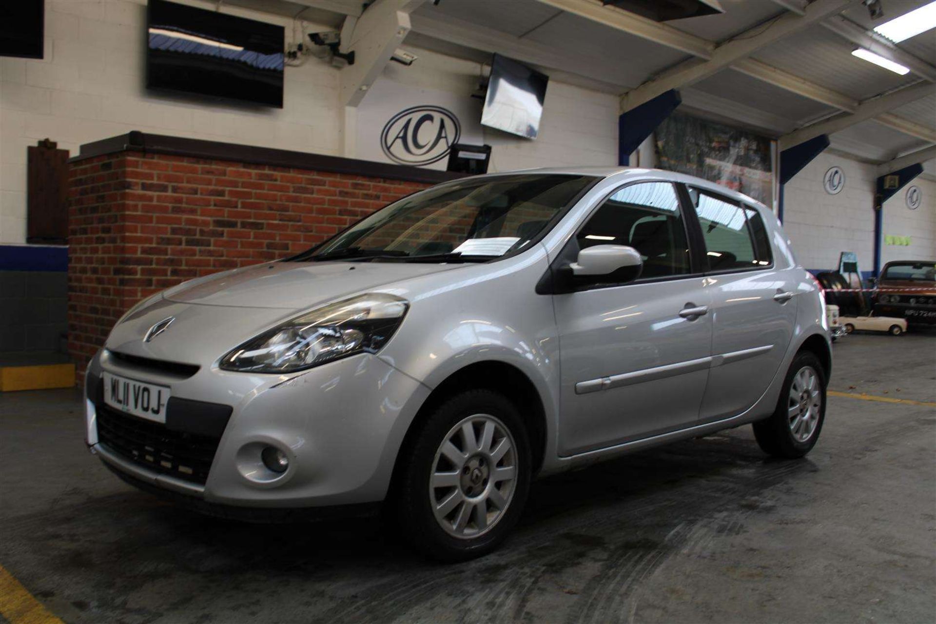 2011 RENAULT CLIO DYNAMIQUE TOMTOM 16V