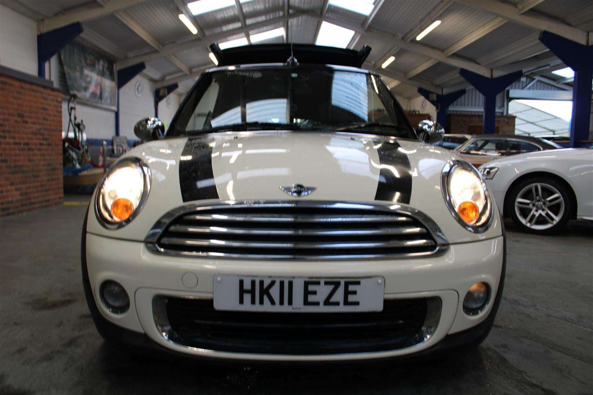 2011 MINI ONE CONVERTIBLE (PEPPER PACK)&nbsp; - Image 27 of 28