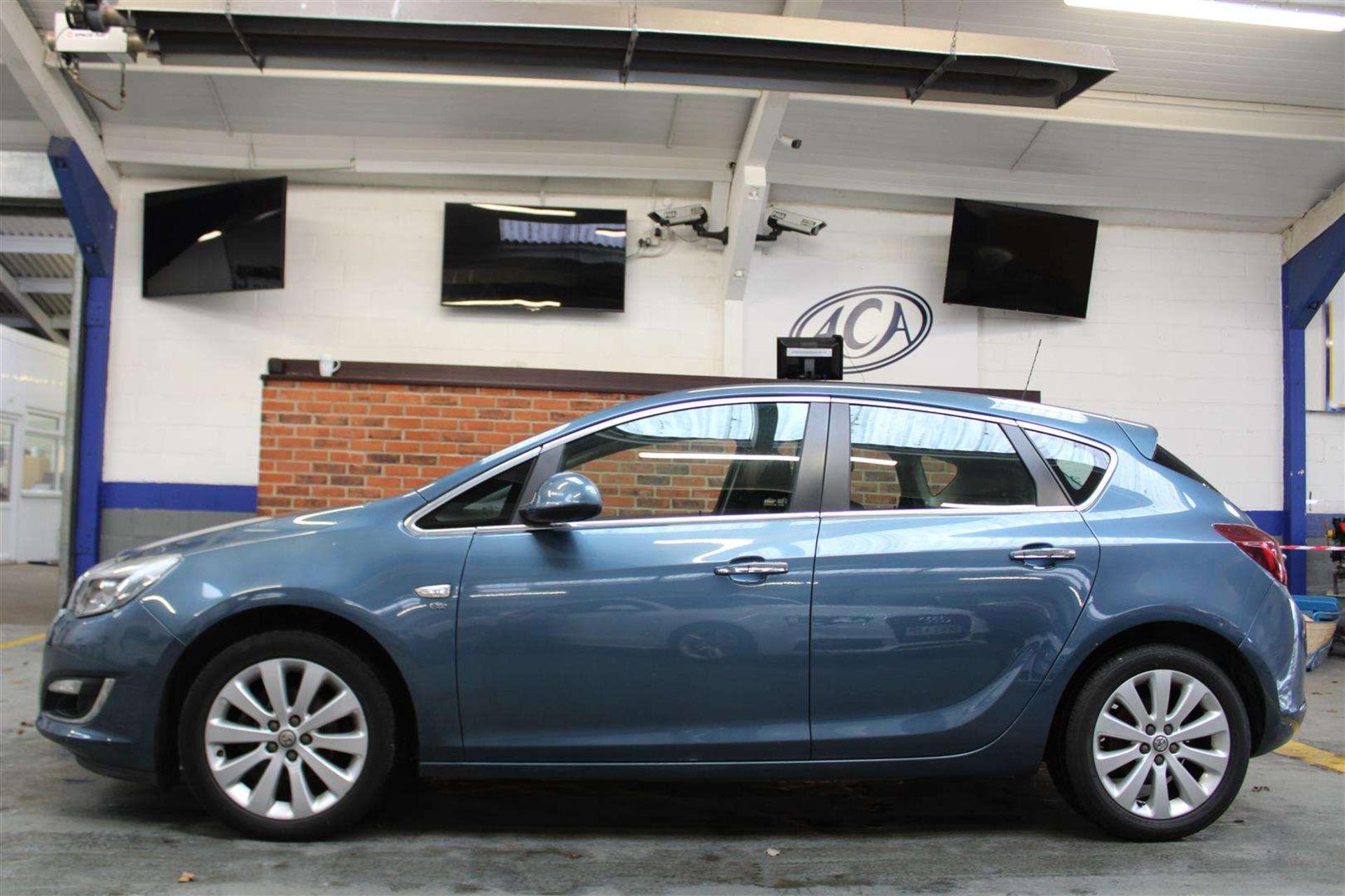 2012 VAUXHALL ASTRA ELITE - Image 2 of 25