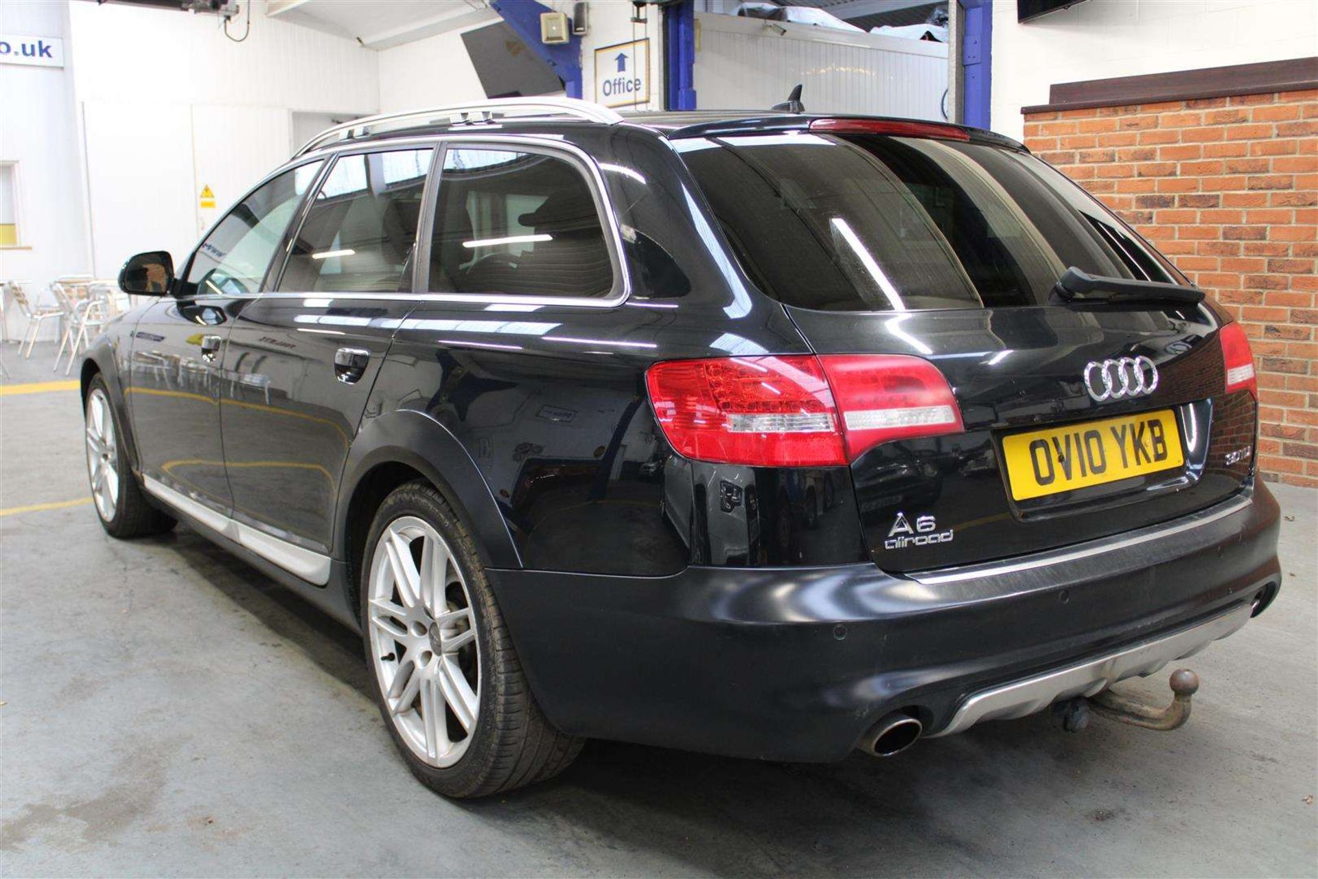 2010 AUDI A6 ALLROAD TDI QUATTRO AUTO - Image 3 of 27