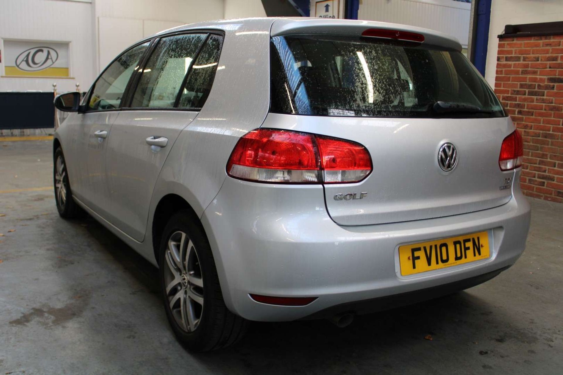 2010 VOLKSWAGEN GOLF SE BLUEMOTION TDI. - Image 3 of 27