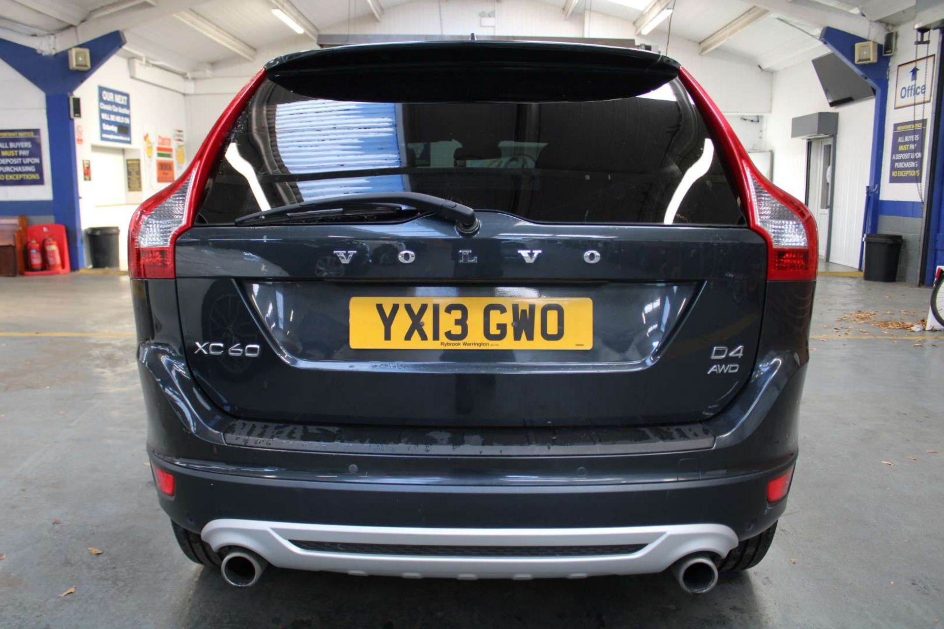 2013 VOLVO XC60 R-DESIGN NAV D4 AWD AUTO - Image 6 of 23