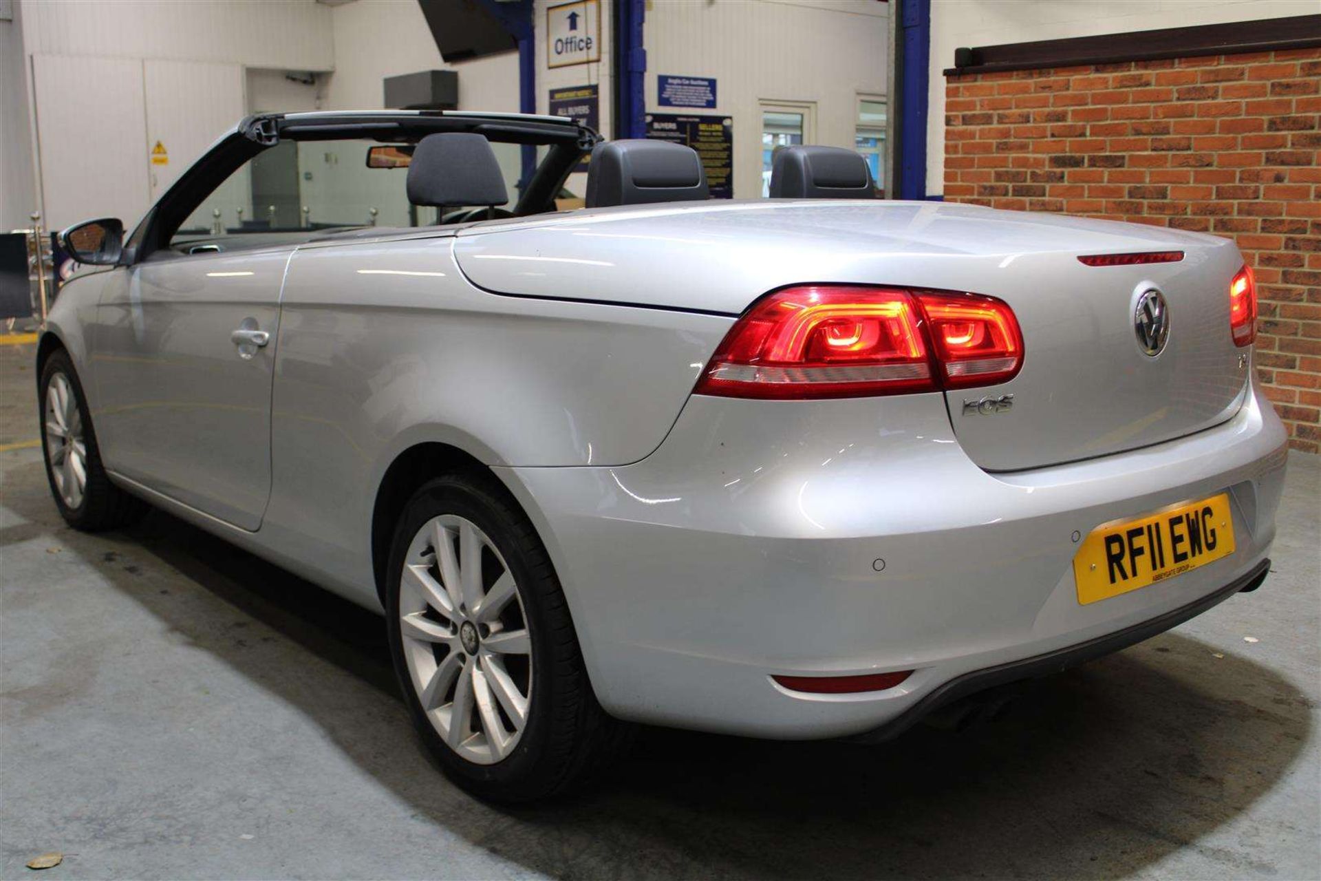 2011 VOLKSWAGEN EOS SE TSI - Image 3 of 26