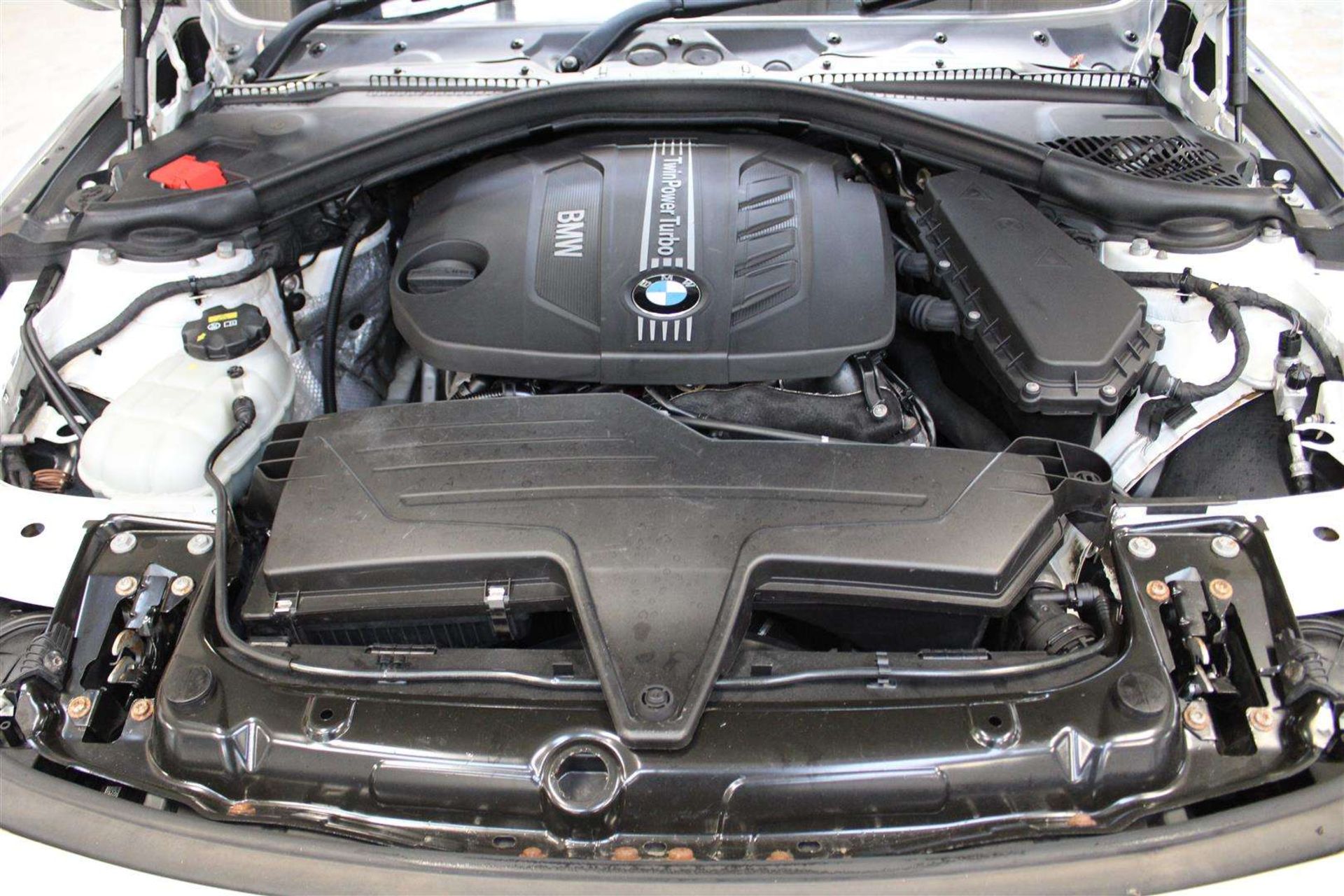 2014 BMW 320D EFFICIENTDYNAMICS - Image 21 of 28