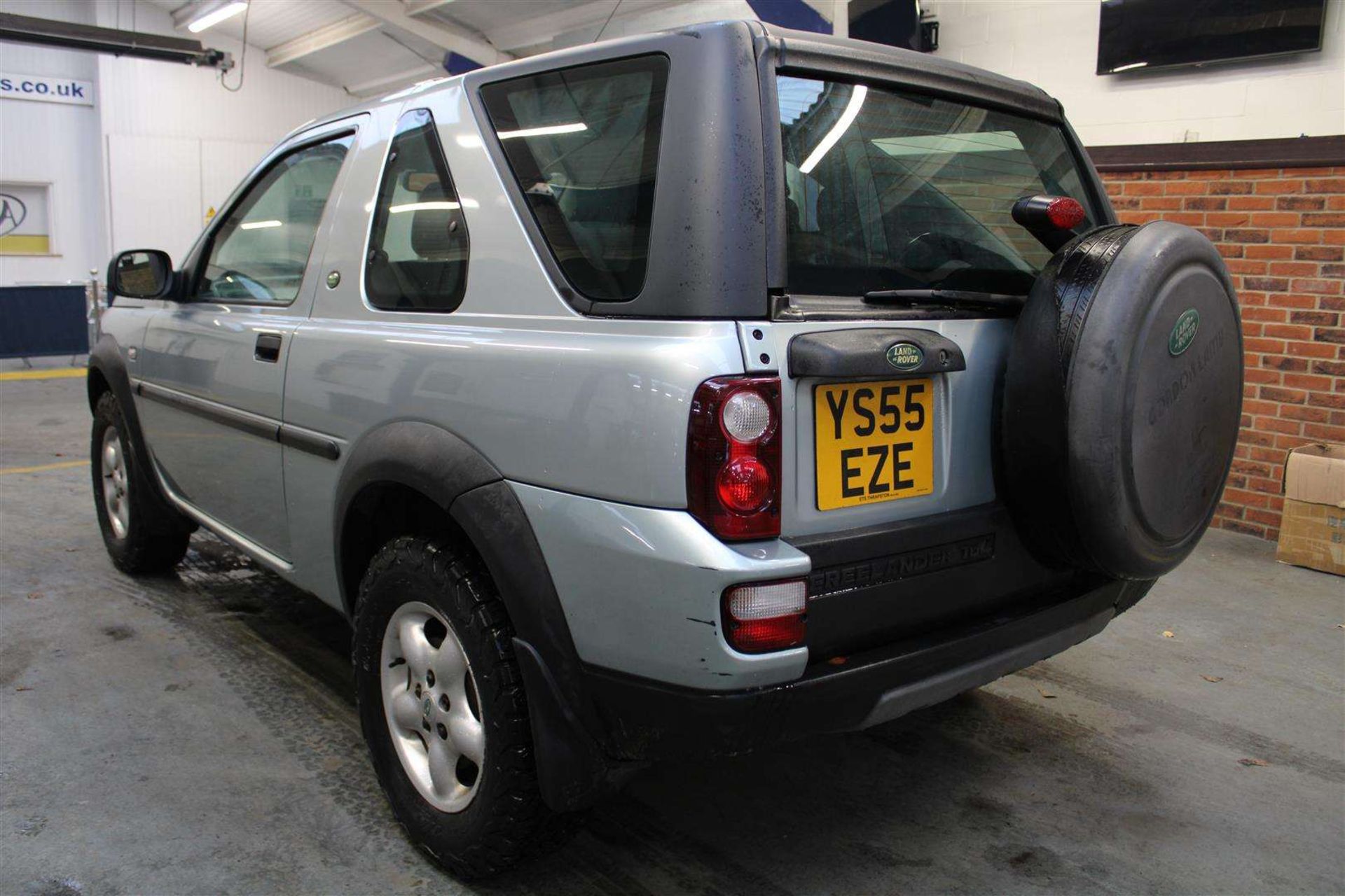 2006 LAND ROVER FREELANDER ADVENTURER TD - Image 3 of 28