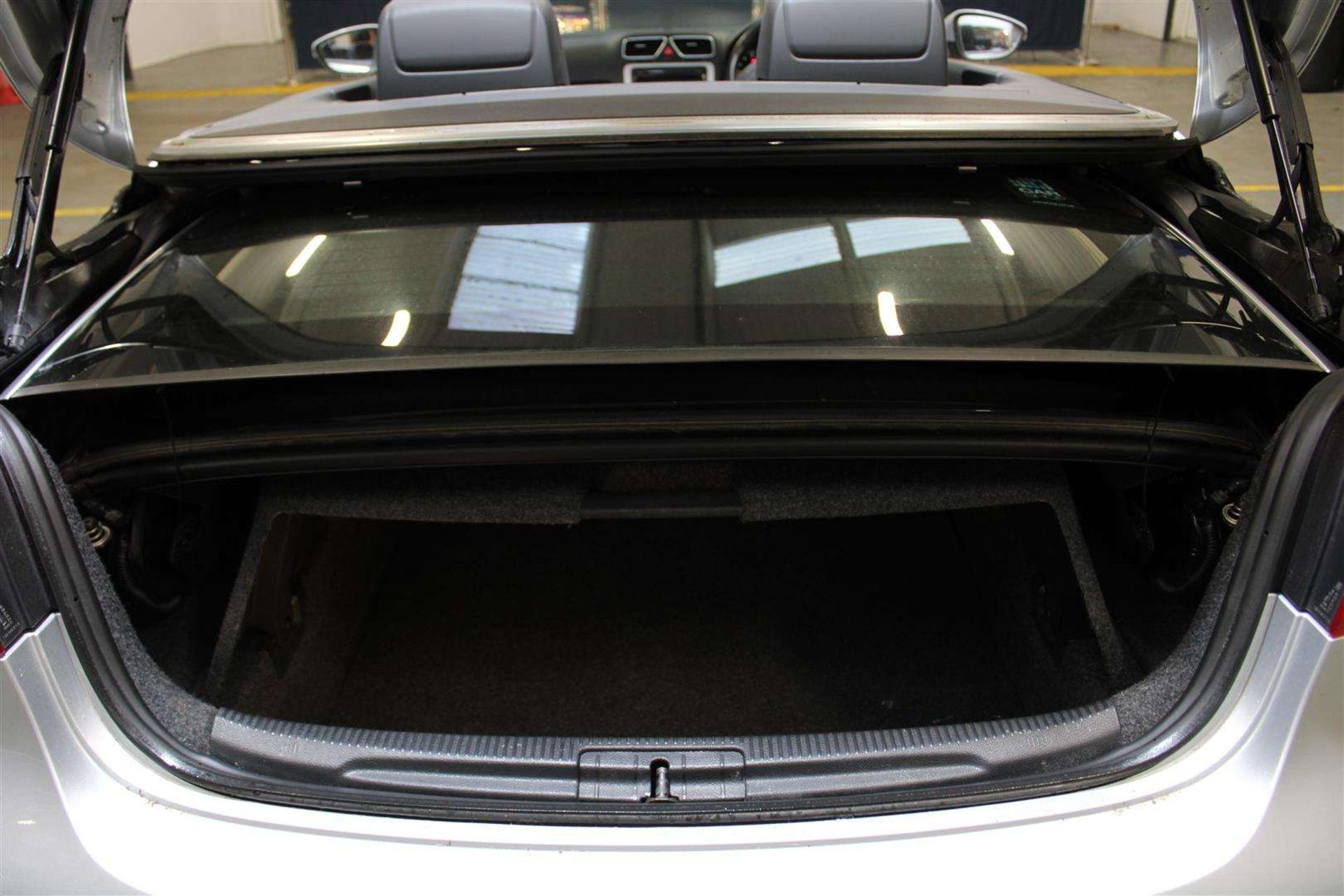 2011 VOLKSWAGEN EOS SE TSI - Image 7 of 26