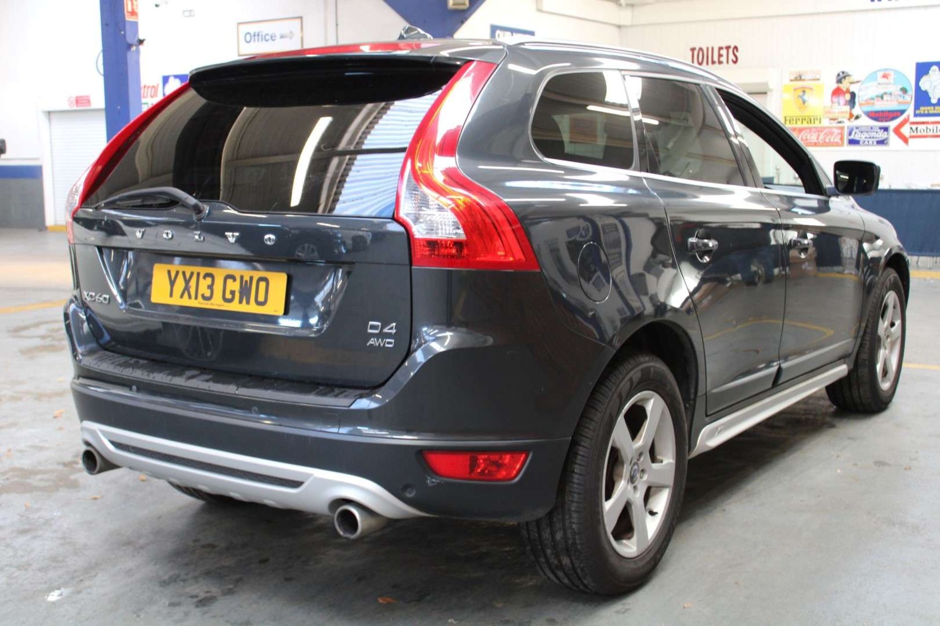 2013 VOLVO XC60 R-DESIGN NAV D4 AWD AUTO - Image 14 of 23