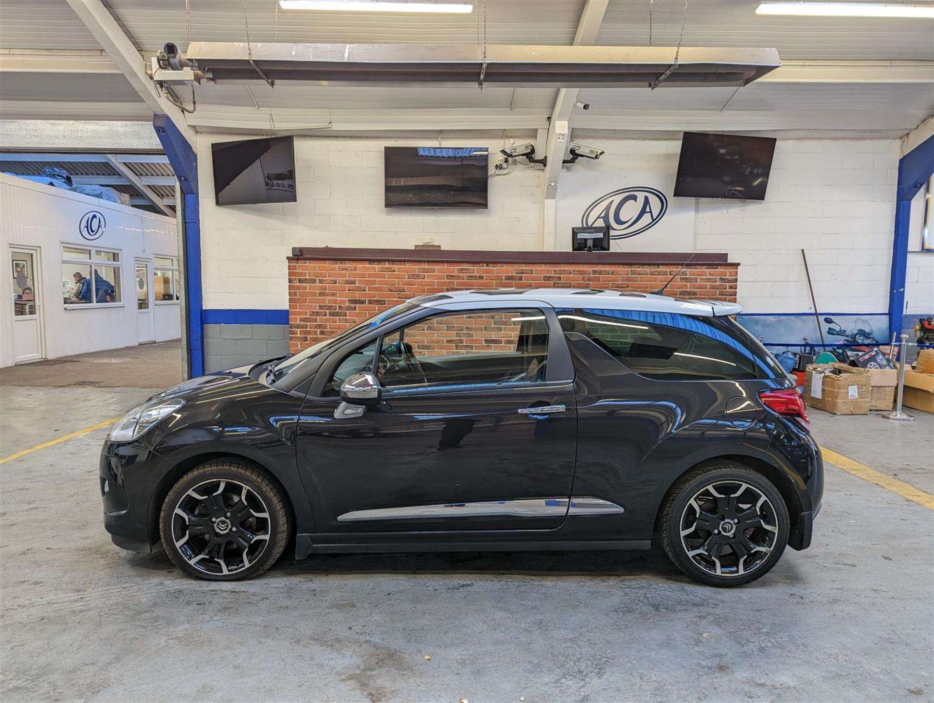 2011 CITROEN DS3 DSPORT + THP - Image 2 of 26