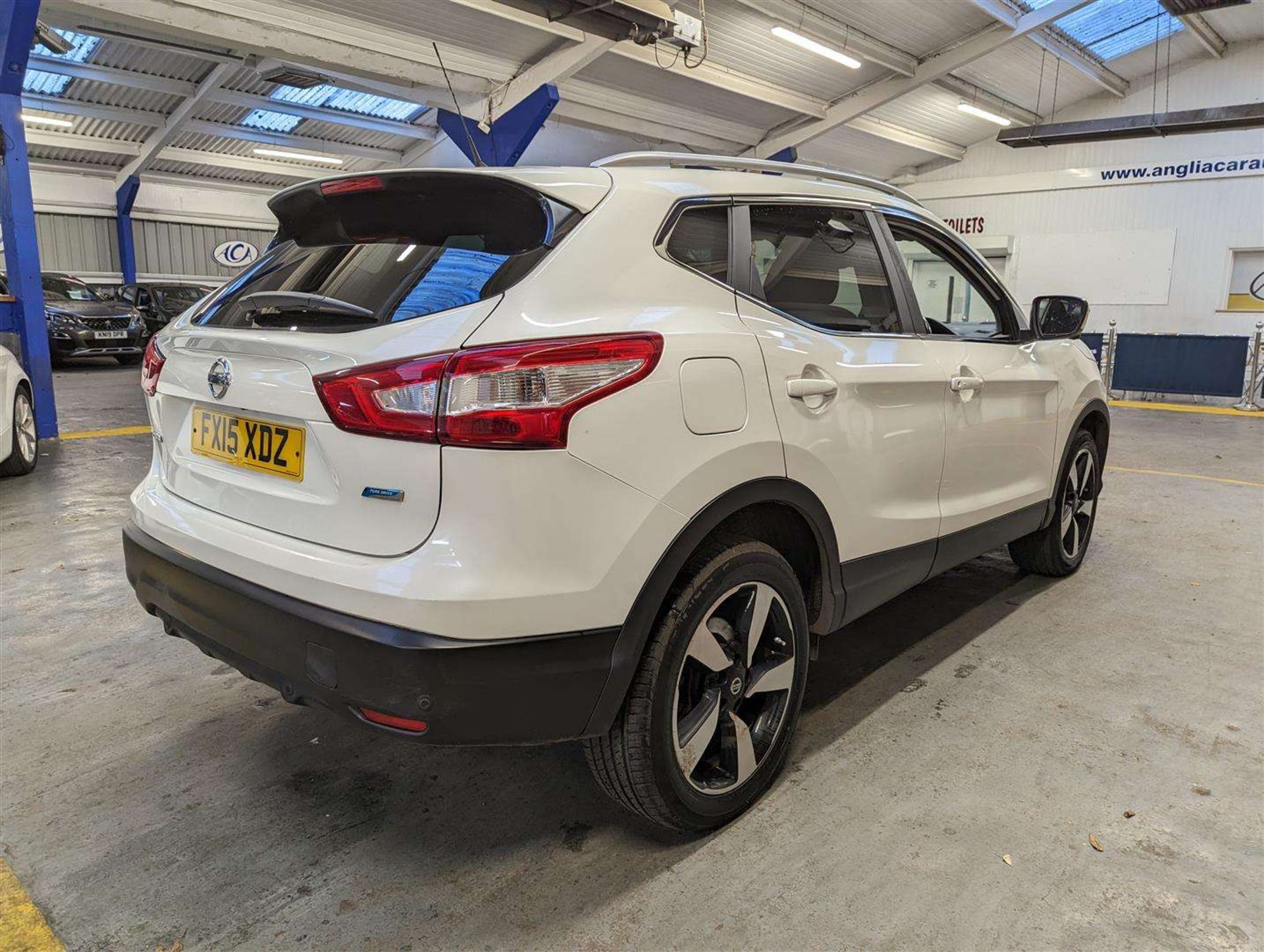 2015 NISSAN QASHQAI N-TEC + DCI - Image 8 of 26