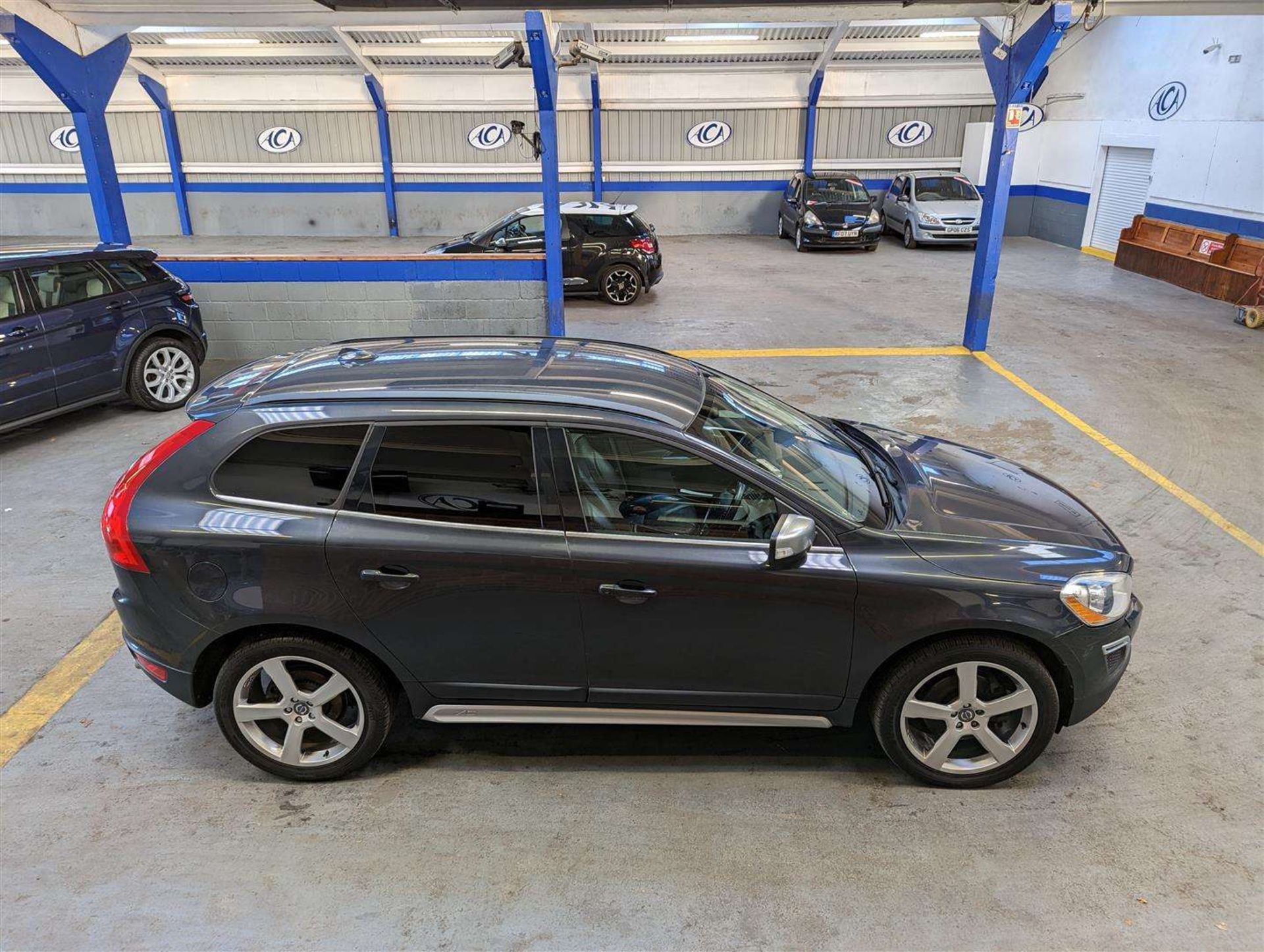 2012 VOLVO XC60 R-DESIGN D5 AWD AUTO - Image 11 of 30