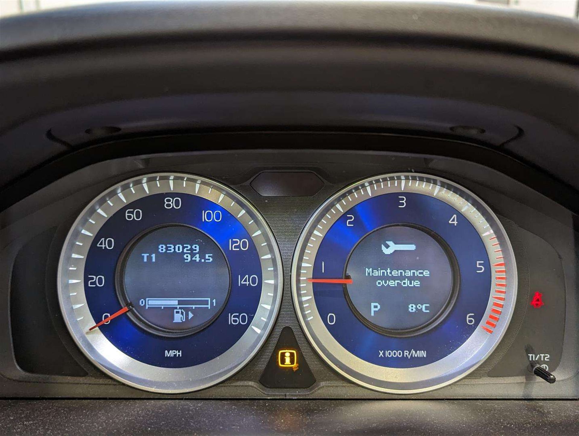 2012 VOLVO XC60 R-DESIGN D5 AWD AUTO - Image 29 of 30