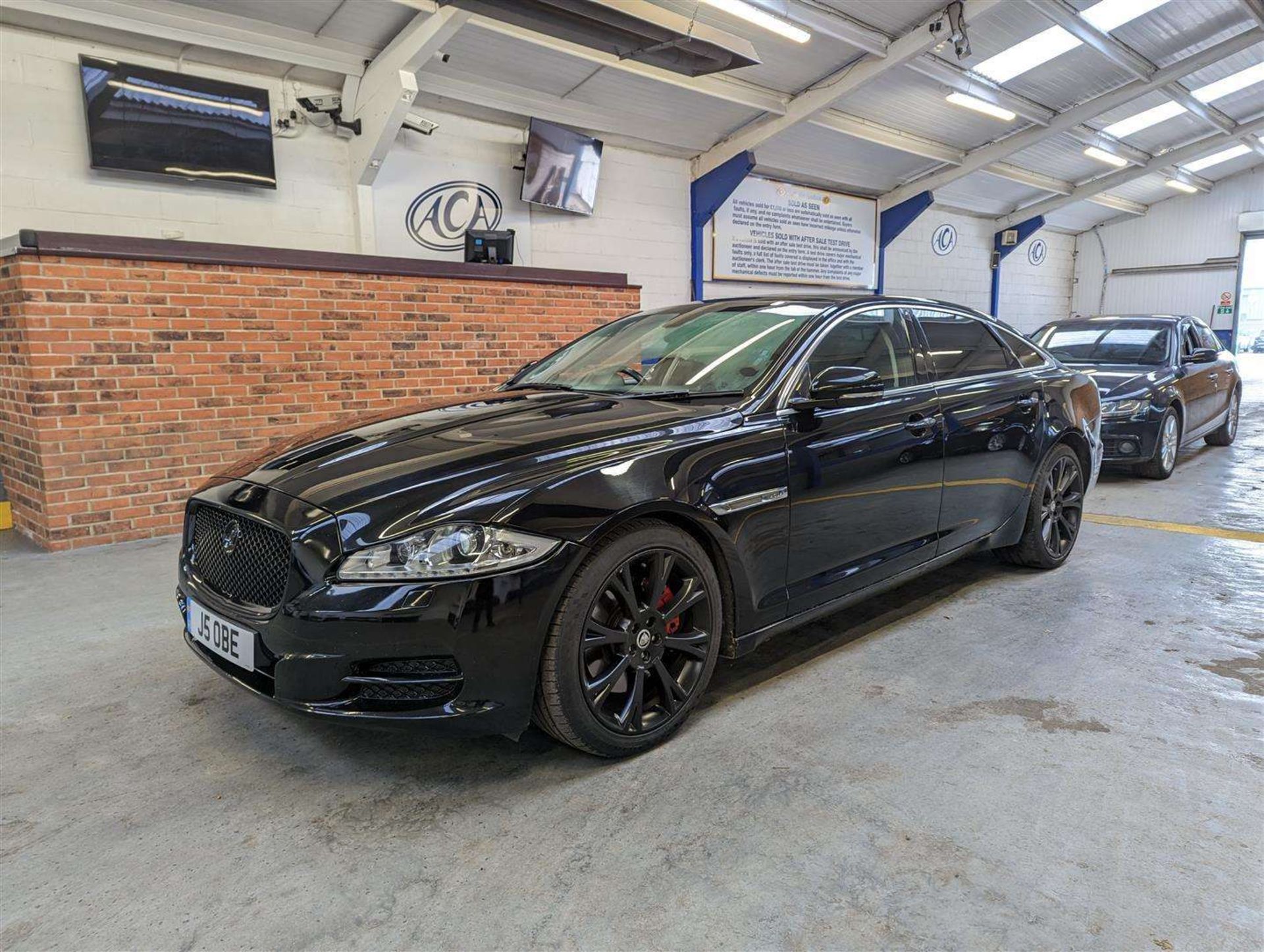 2010 JAGUAR XJ LUXURY V6 D AUTO