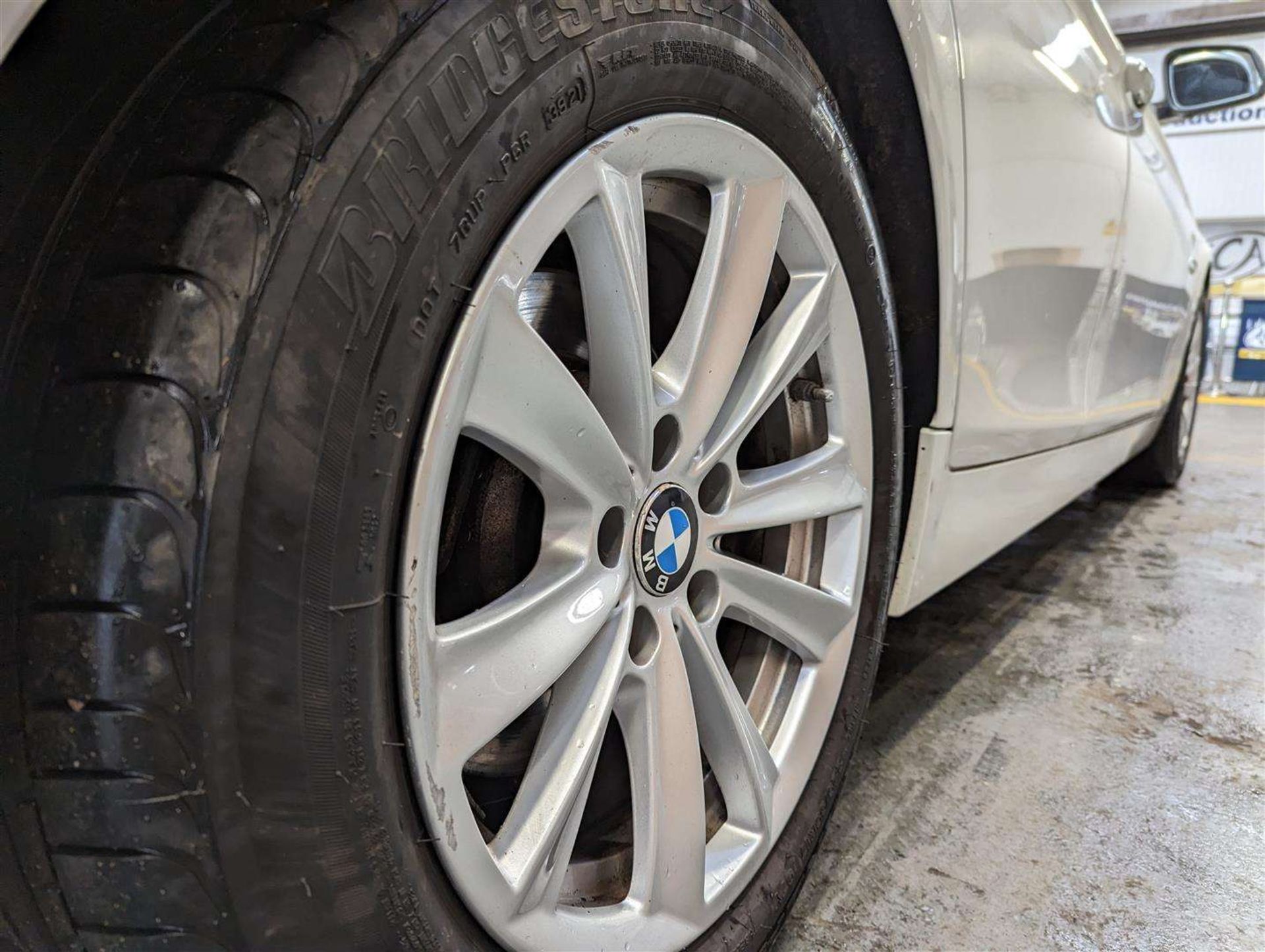 2015 BMW 525D SE AUTO EST - Image 9 of 23