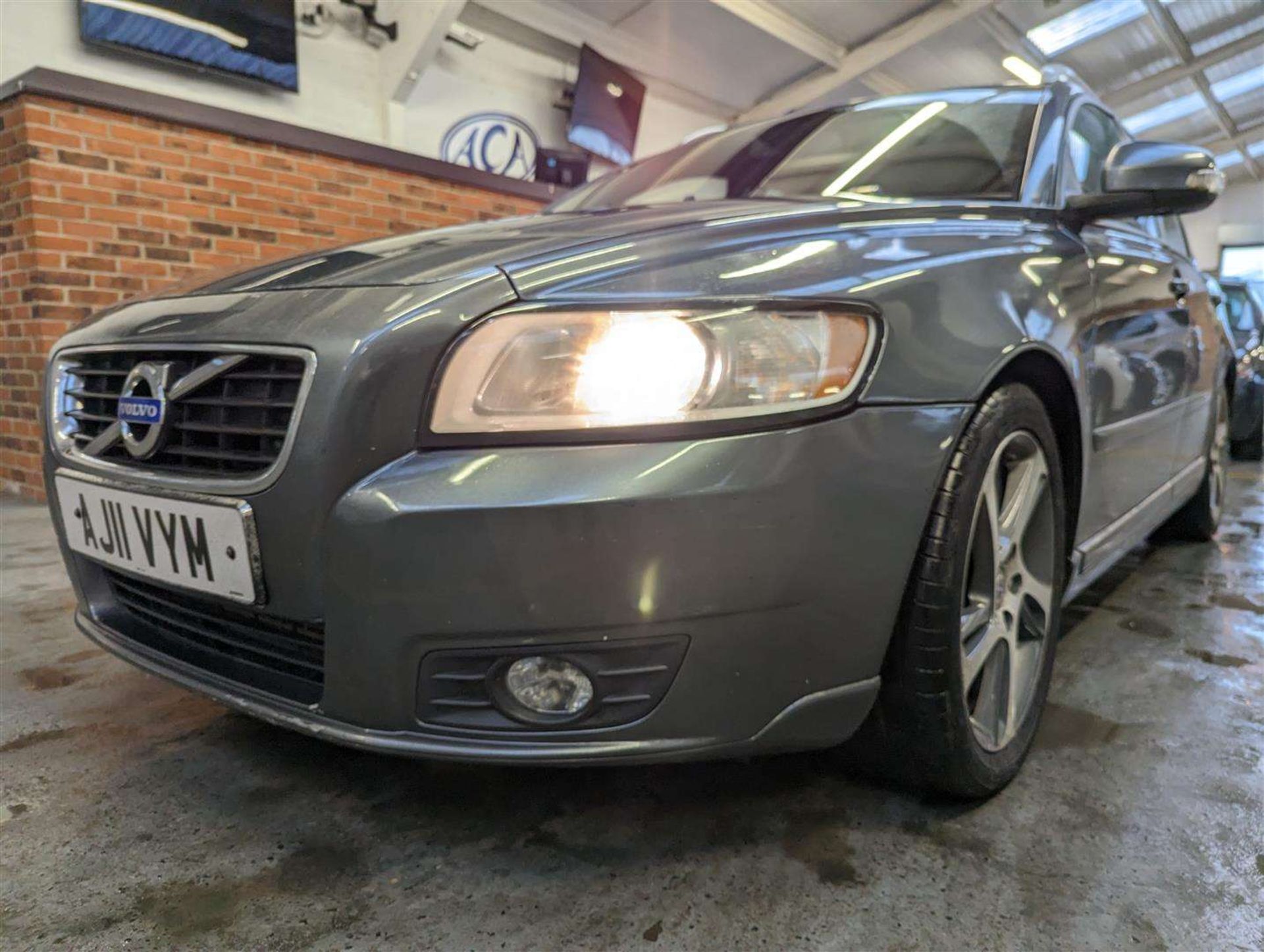 2011 VOLVO V50 SE LUX EDITION DRIVE - Image 18 of 21