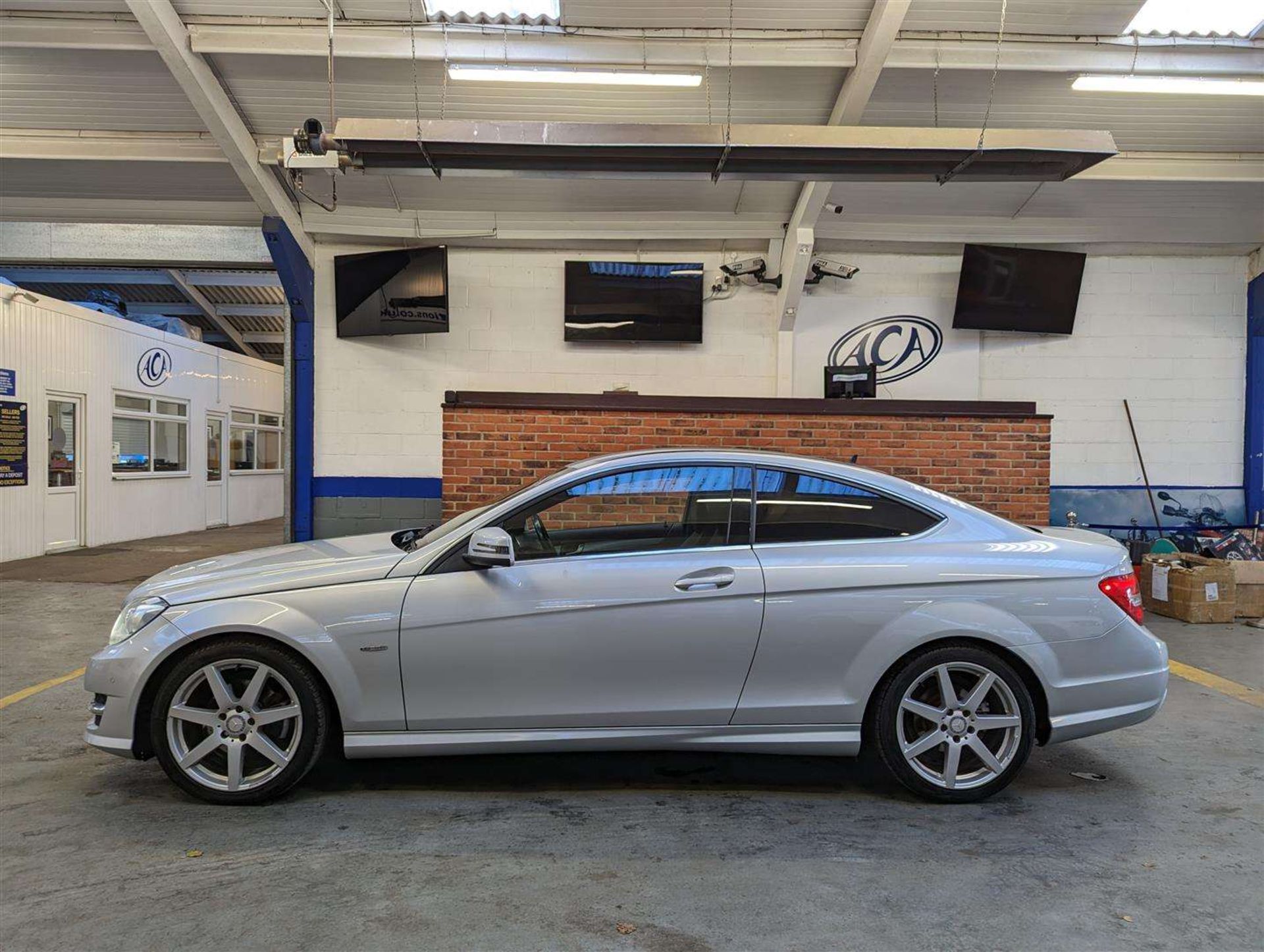 2012 MERCEDES-BENZ C180 AMG SPORT BLUEEFFIENCY AUTO - Image 2 of 25