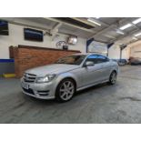 2012 MERCEDES-BENZ C180 AMG SPORT BLUEEFFIENCY AUTO