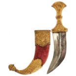 A GOOD 19TH CENTURY INDIAN JAMBIYA, 17.5cm sharply curved blade with raised medial ridge,