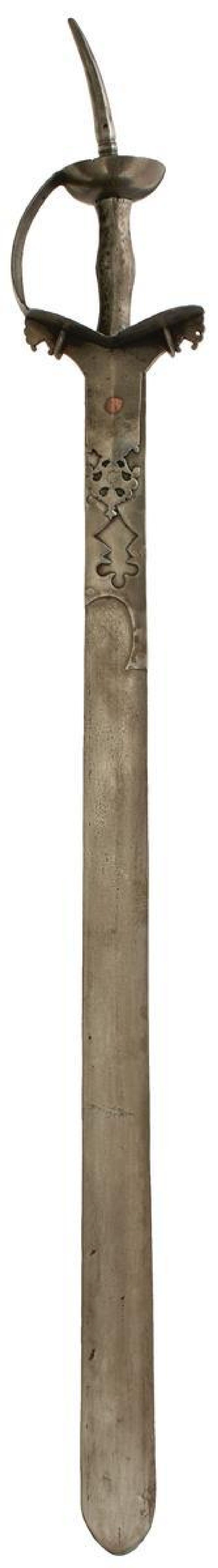 A LATE 18TH CENTURY NORTH INDIAN KHANDA OR SWORD, 74cm blade broadening to a rounded tip,