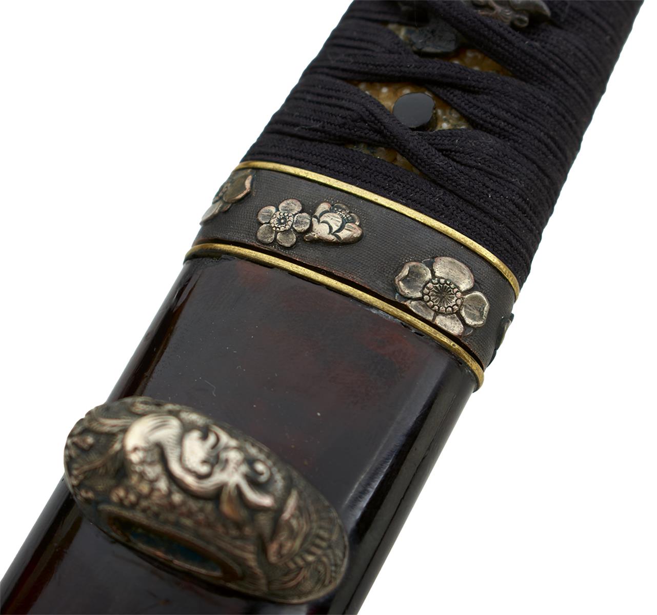 AN AIKUCHI, 23.9cm Koto hira-zuluri blade with three mekugi-ana, midare hamon with sunagashi, - Image 2 of 21