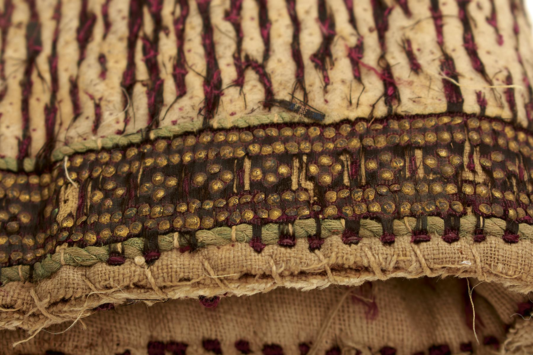 A VERY RARE 19TH CENTURY INDIAN RAJPUT FABRIC BODY ARMOUR, of characteristic cummerbund form, the - Image 4 of 15