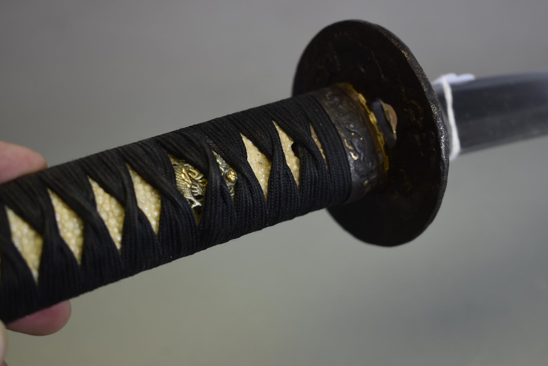 A WAKIZASHI, 48.3cm Shinto blade with three mekugi-ana, suguha hamon, itame hada, rebound tsuka with - Image 15 of 18