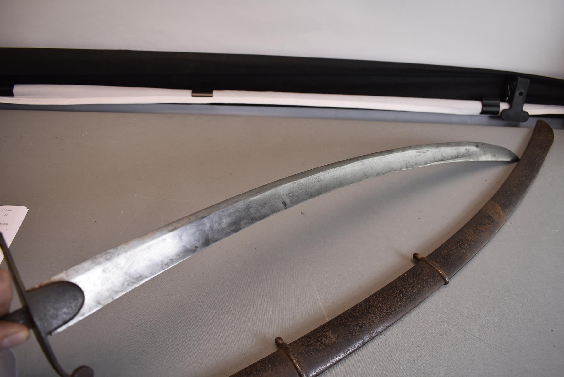 A 1796 PATTERN LIGHT CAVALRY OFFICER'S SABRE OR SWORD, 75.5cm blade, regulation steel stirrup - Image 4 of 8