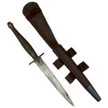 A SECOND PATTERN FAIRBAIRN-SYKES COMMANDO KNIFE OR DAGGER, 16cm flattened diamond section blade