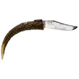 A 19TH CENTURY CONTINENTAL FOLDING KNIFE, 13.5cm clipped back blade, sharply curved natural horn