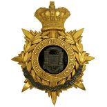 A VICTORIAN NORTHAMPTONSHIRE REGIMENT OFFICER'S HOME SERVICE SHAKO PLATE, the crowned gilt rayed