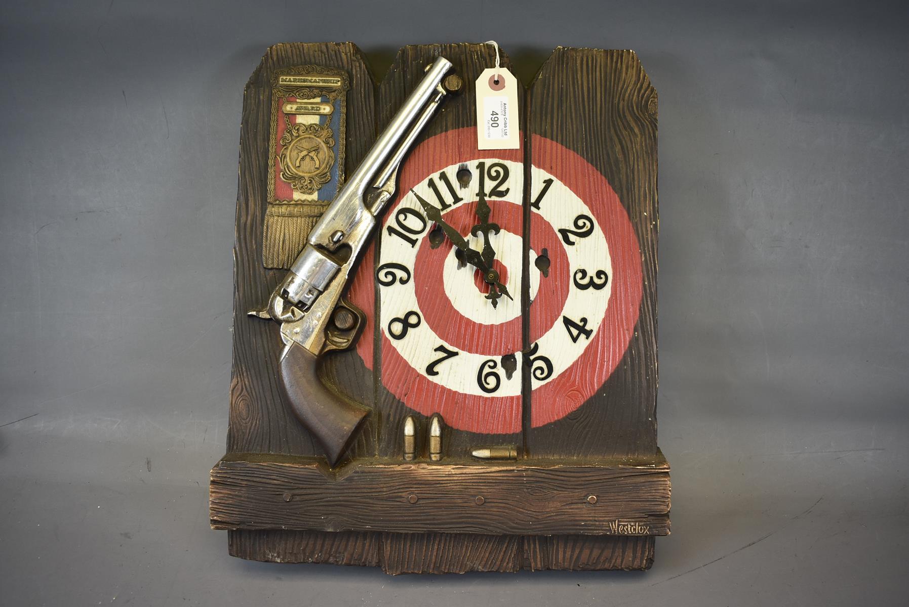 A WESTCLOX MARKSMANSHIP AWARD CLOCK, depicting a Colt Army revolver in front of a target, battery - Image 2 of 5