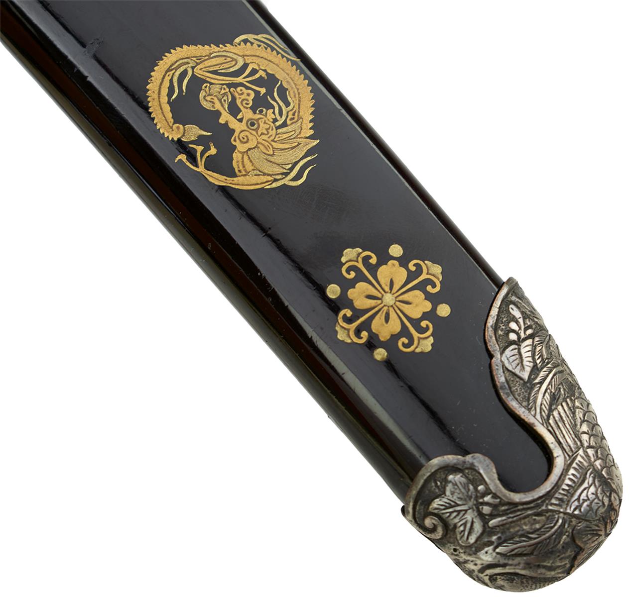 AN AIKUCHI, 23.9cm Koto hira-zuluri blade with three mekugi-ana, midare hamon with sunagashi, - Image 3 of 21