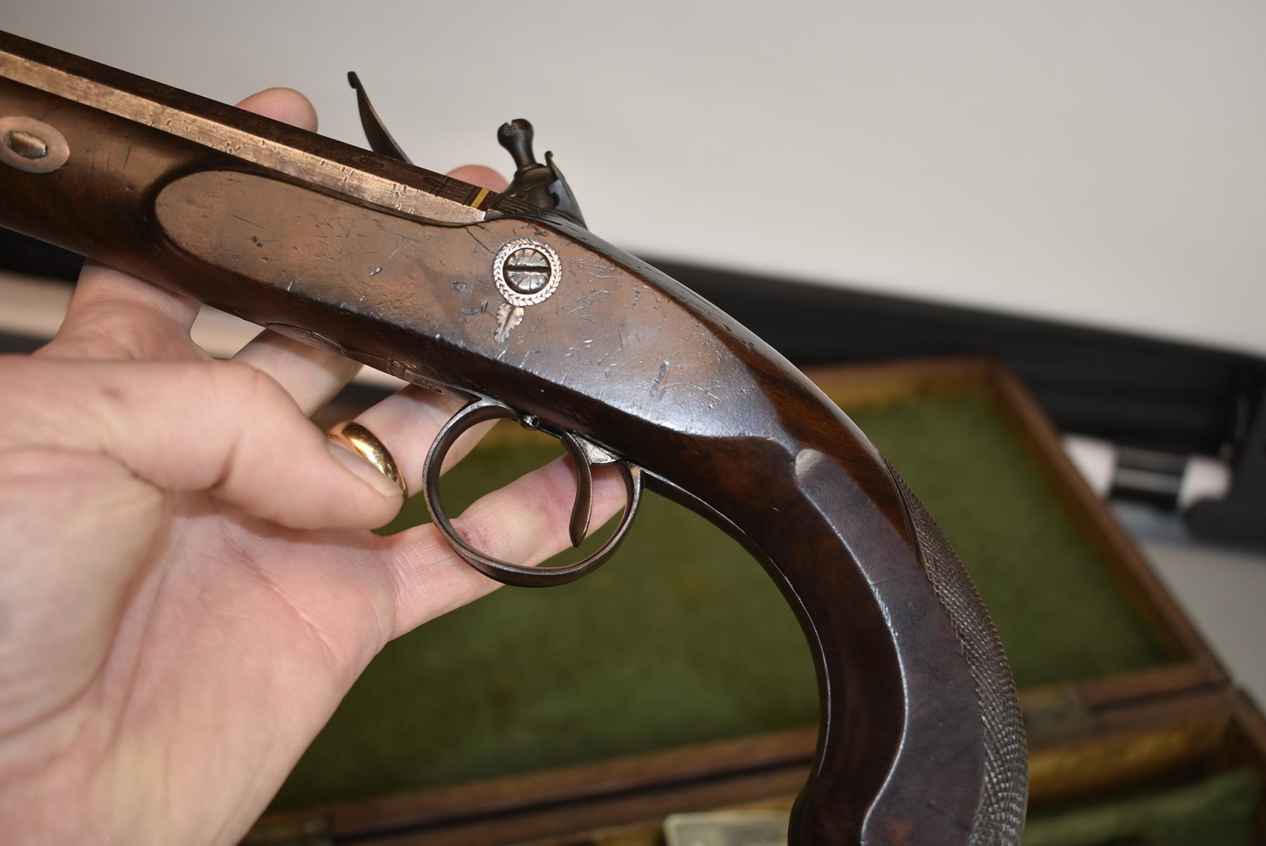 A CASED PAIR OF 22-BORE FLINTLOCK DUELLING PISTOLS BY WALLIS OF HULL, 10inch sighted octagonal - Image 17 of 20