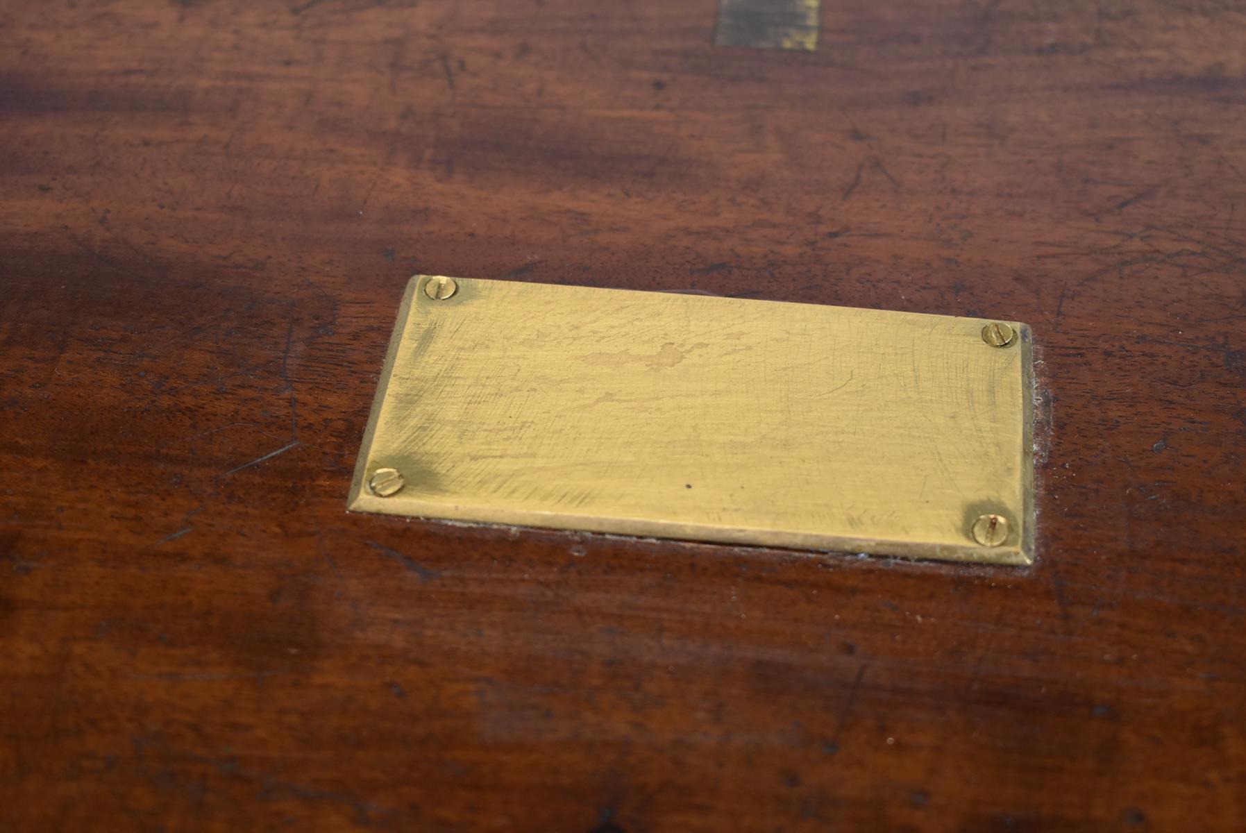 A CAMPAIGN BOX FITTED FOR A PAIR OF PISTOLS, the brass bound mahogany case with later pink velvet - Image 6 of 7