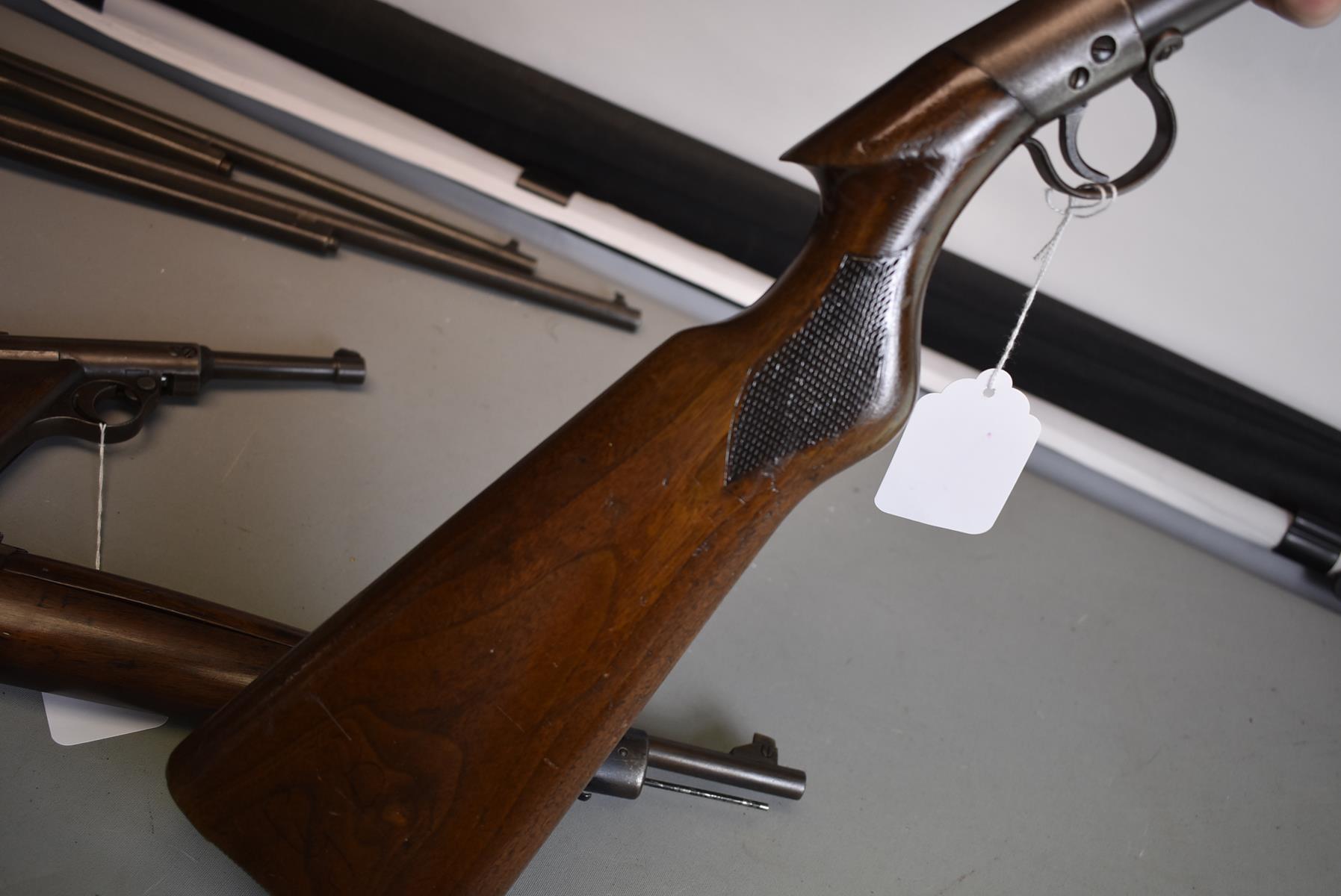 AN ANTIQUE .177 CALIBRE BSA LIGHT OR LADIES UNDERLEVER AIR RIFLE, 17inch sighted barrel stamped with - Image 6 of 9