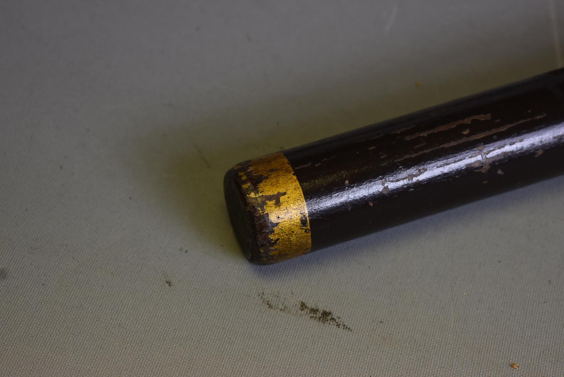 A SCOTTISH WIVR EDINBURGH POLICE OFFICER'S NIGHT STICK, 68.5cm tapering wooden body with a gilt - Image 3 of 6