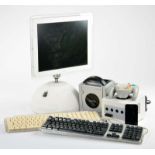 Konvolut iMac G4 mit Tastatur + IPhone + 2x Gamecube