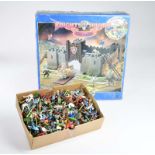 Britains, Burg mit Figuren + Kiste mit bespielten Figuren (sehr umfangreich)