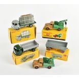 Dinky Toys, 4 Fahrzeuge + Trailer