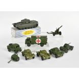 Dinky Toys/Supertoys, 7 Militärfahrzeuge + Zubehör