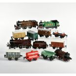 Hornby, 4 Loks + 9 Wagen