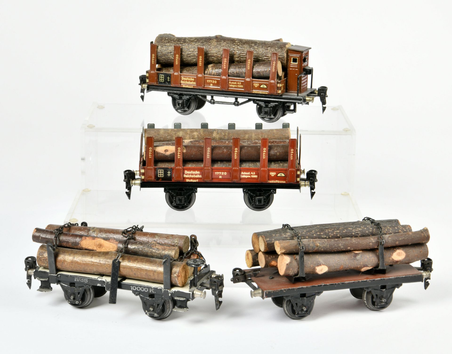Märklin, 4 timber transport wagons, Germany pw, gauge 0, min. paint d., otherwise good condition