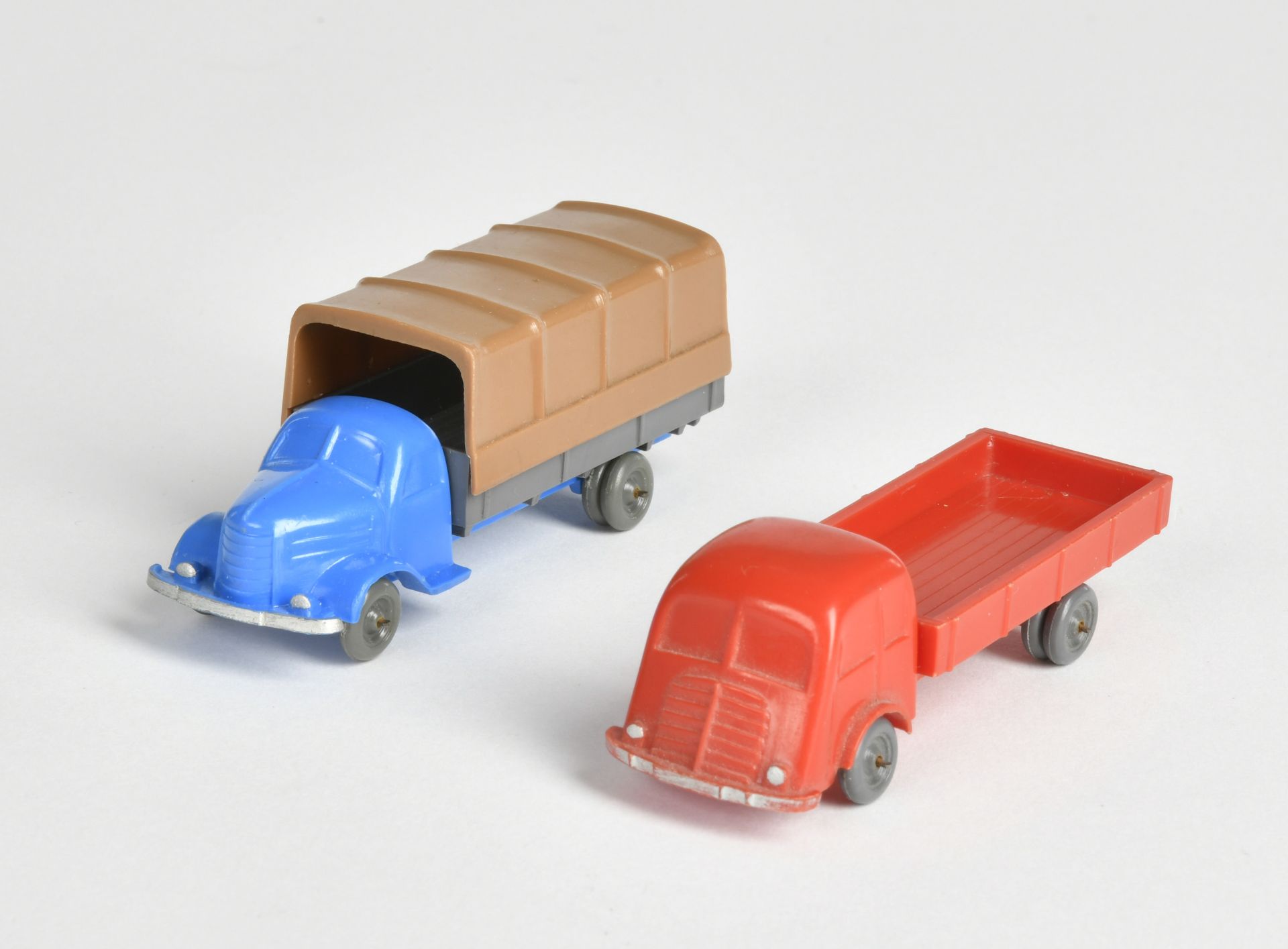 Wiking, 2 Drahtachser trucks, Fiat Dodge, W.-Germany, 1:87, plastic, C 1-2