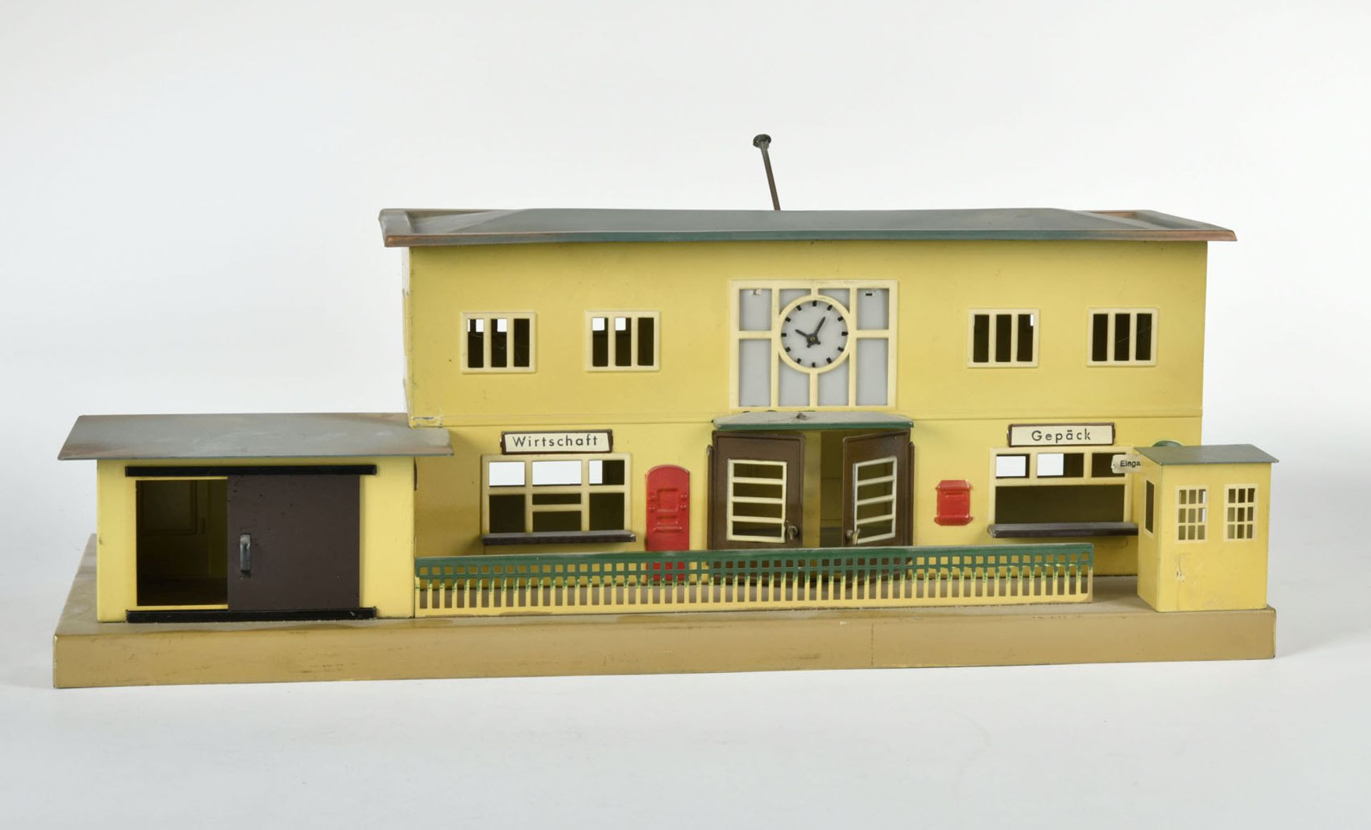 Märklin, railway station 2002, Germany pw, 48x20 cm, min. dusty, otherwise very good condition - Image 2 of 2