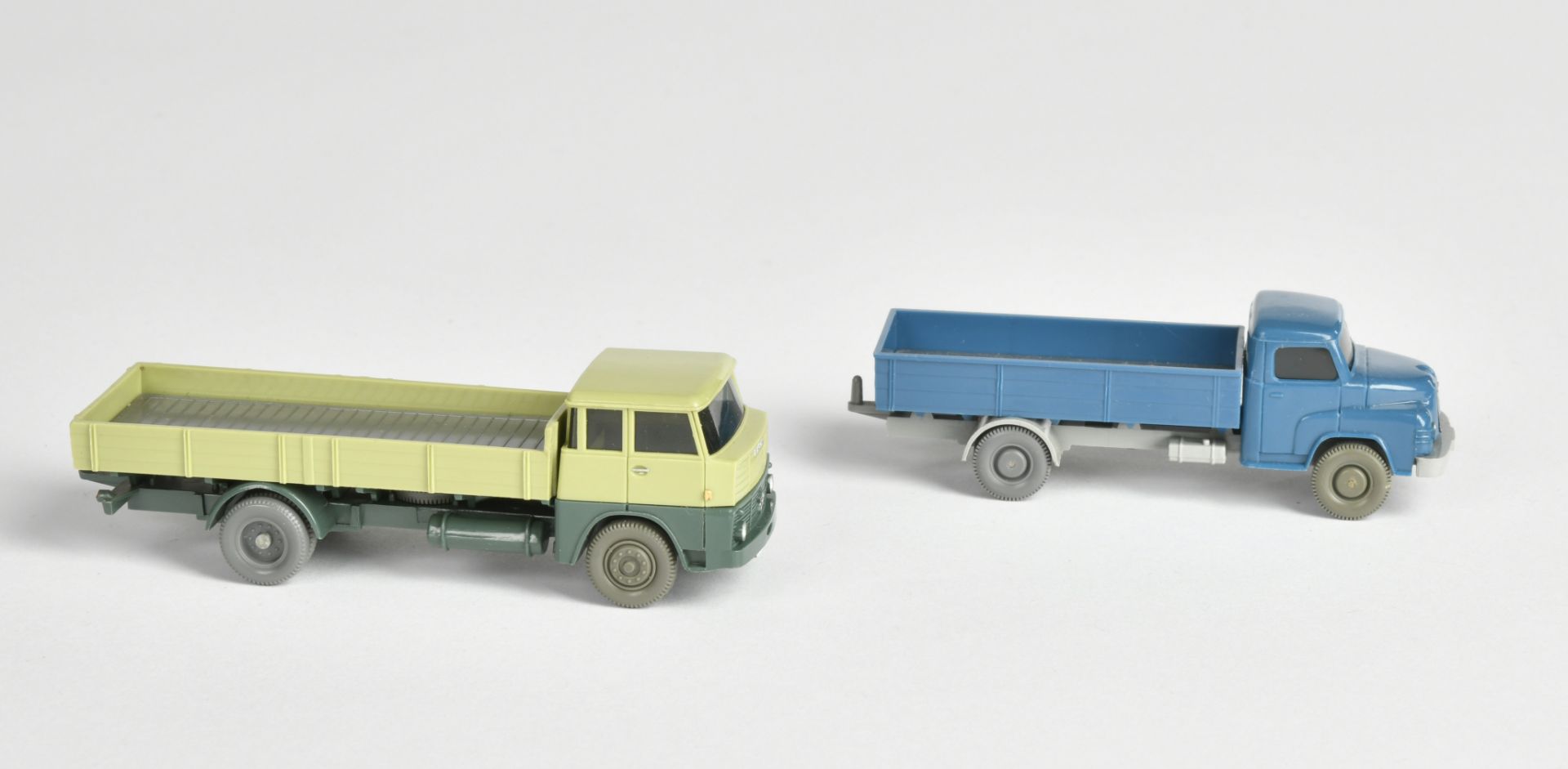 Wiking, 2 trucks, MAN & Henschel, W.-Germany, 1:87, plastic, C 1-2