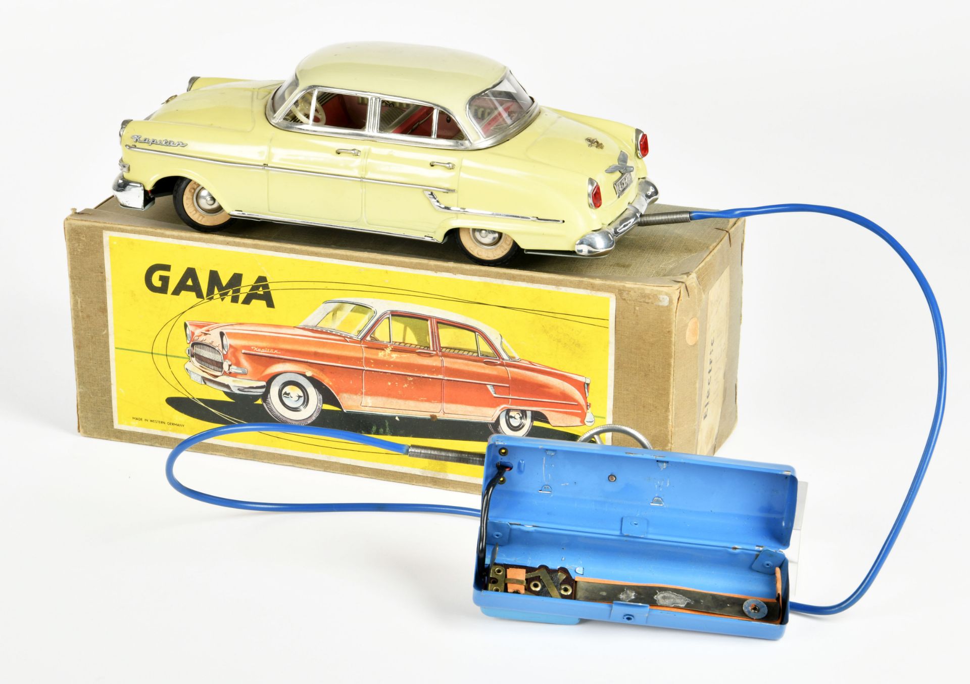 Gama, Opel Kapitän, W.-Germany, tin, bat.drive ok, min. paint d., box C 2, C 2+ - Image 2 of 3