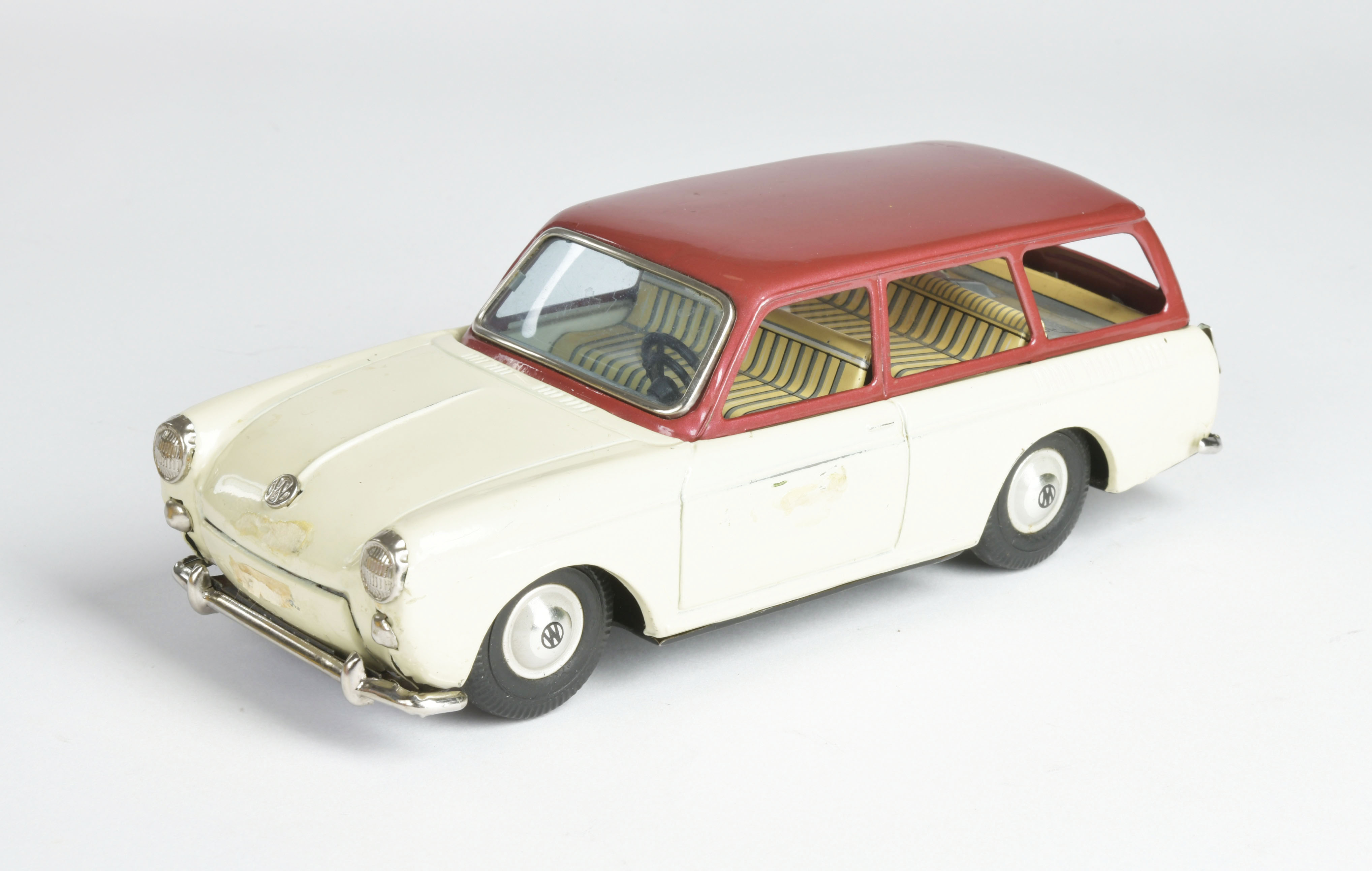 Bandai, VW 1500, Japan, 20cm, tin, min. paint d., C 2