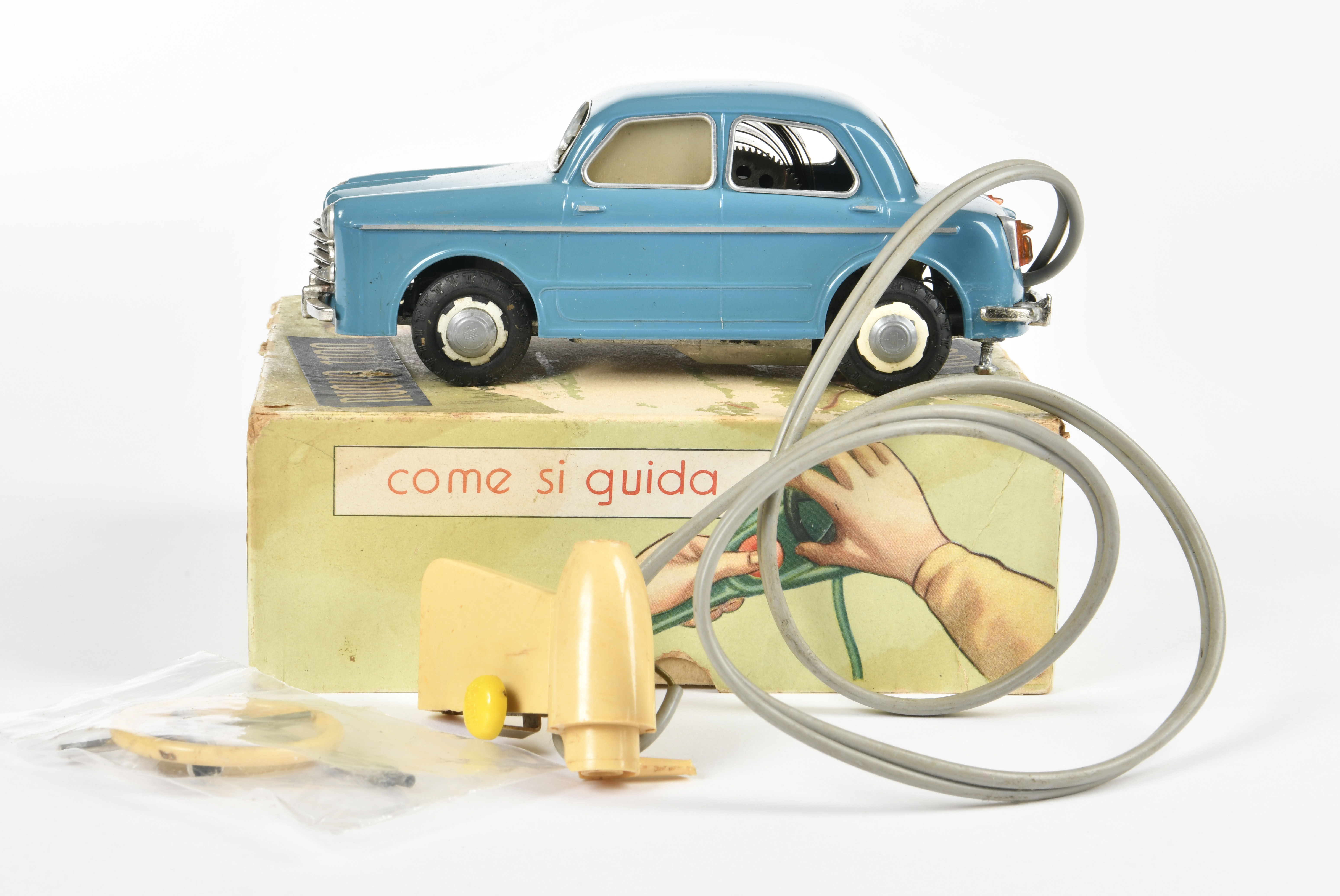 Domo, Fiat 1100, Italy, 18 cm, mixed constr., function not checked, min. paint d., box